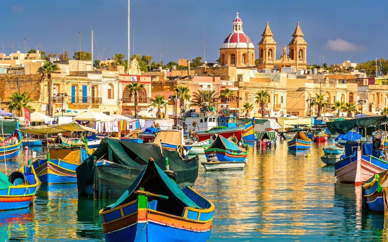 Luxe Apartment With Valletta And Harbour Views Sliema Eksteriør billede